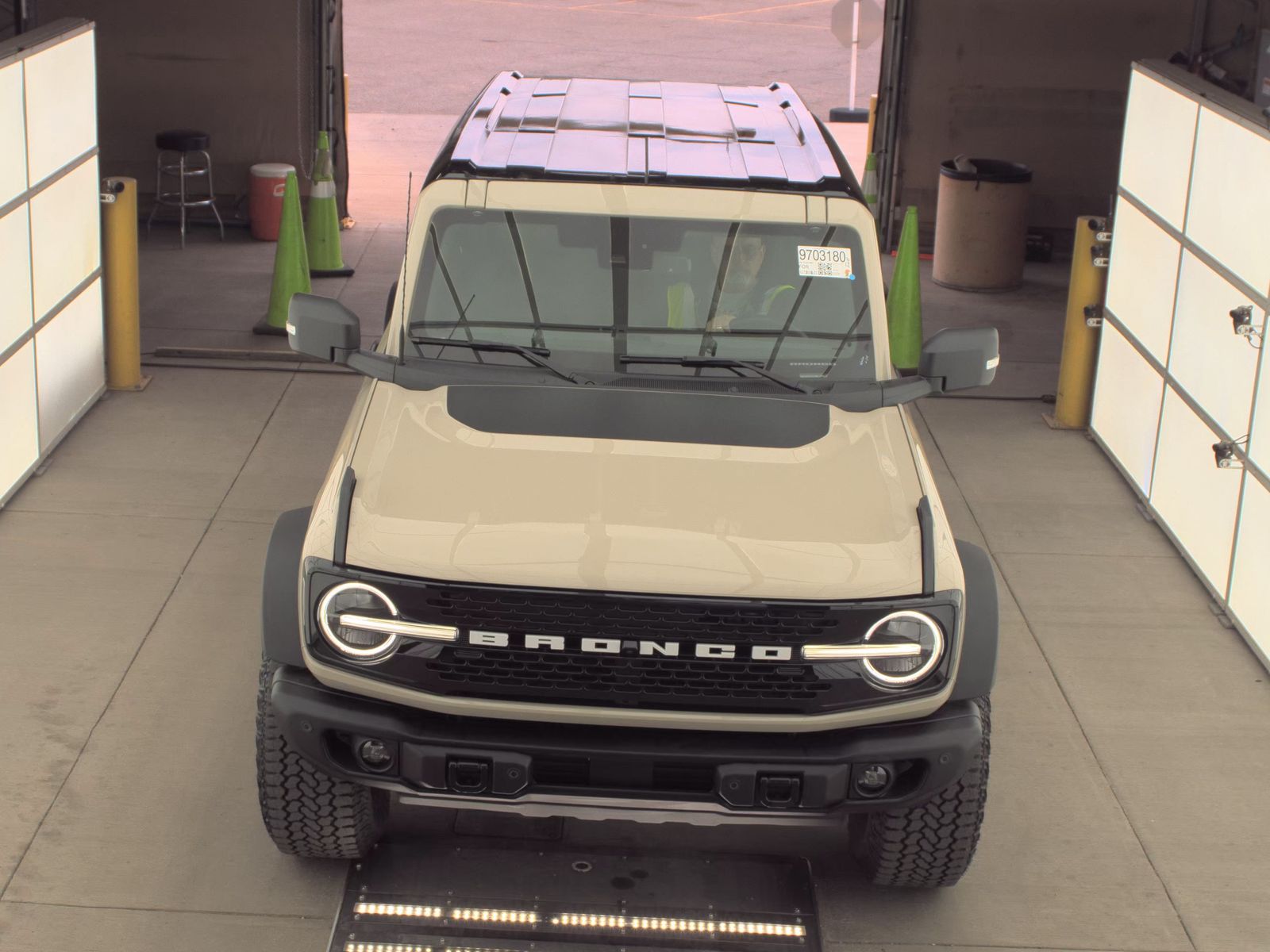 FORD BRONCO - 3