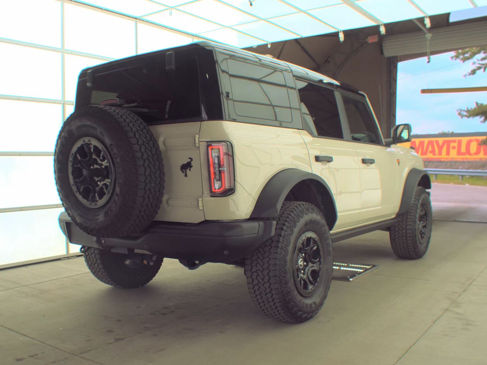 FORD BRONCO - 6