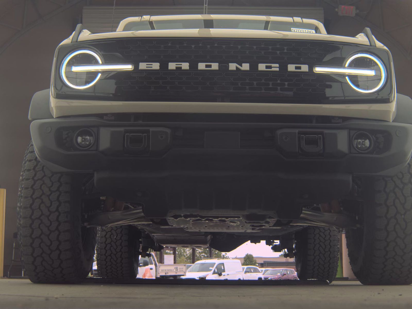 FORD BRONCO - 4