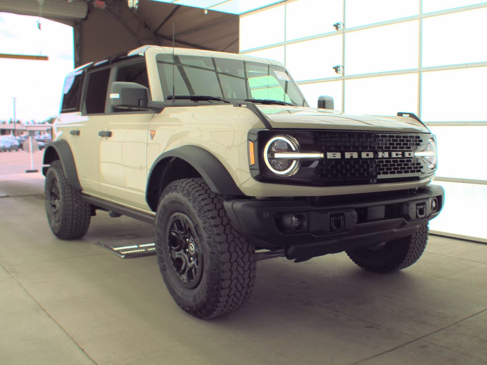 FORD BRONCO - 5