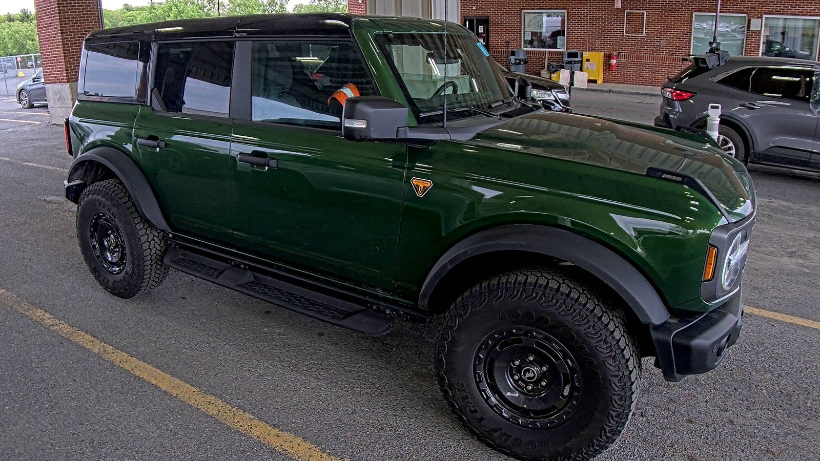 FORD BRONCO - 4