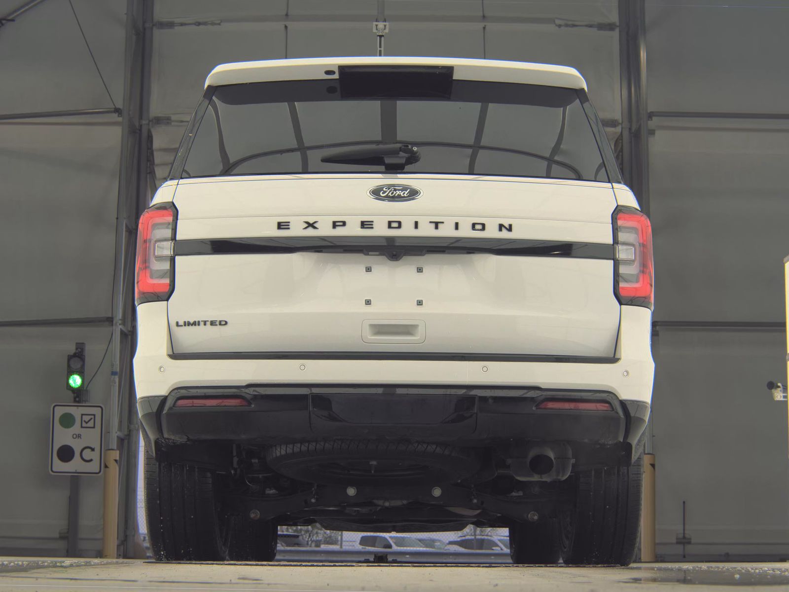 FORD EXPEDITION - 8