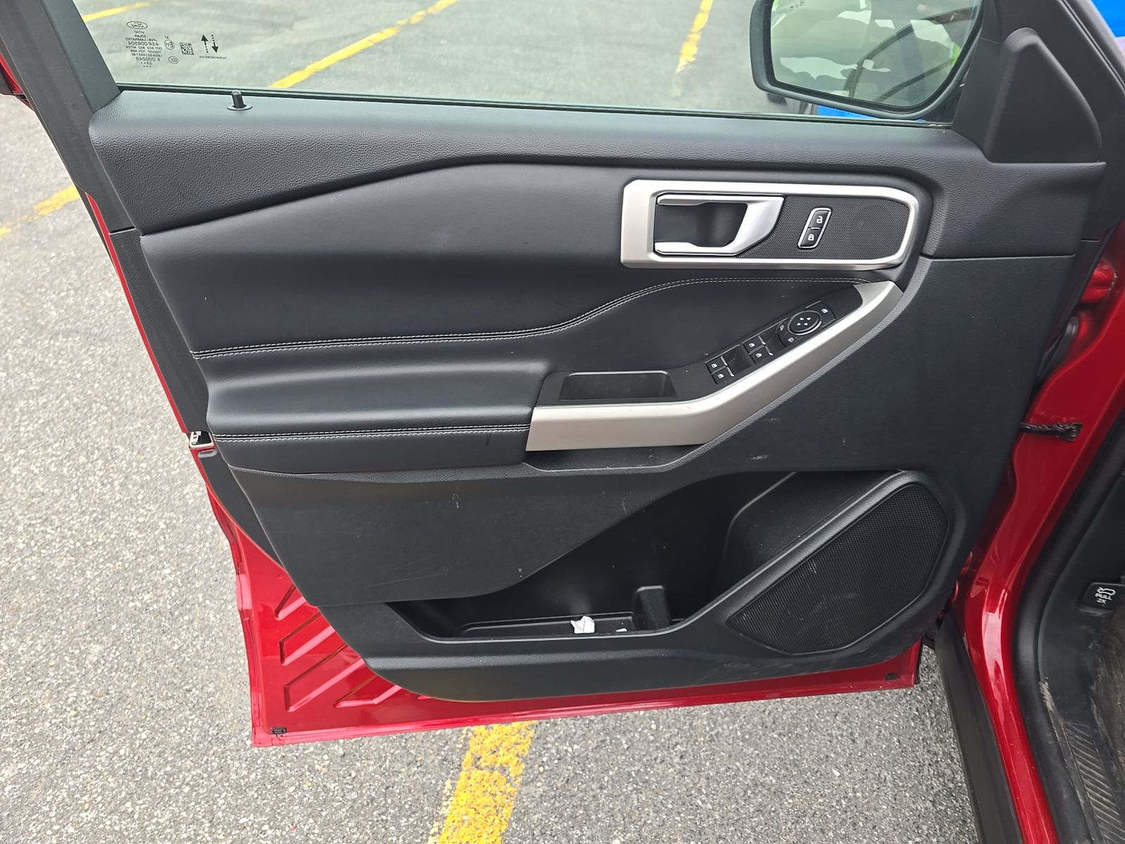 FORD EXPLORER - 10