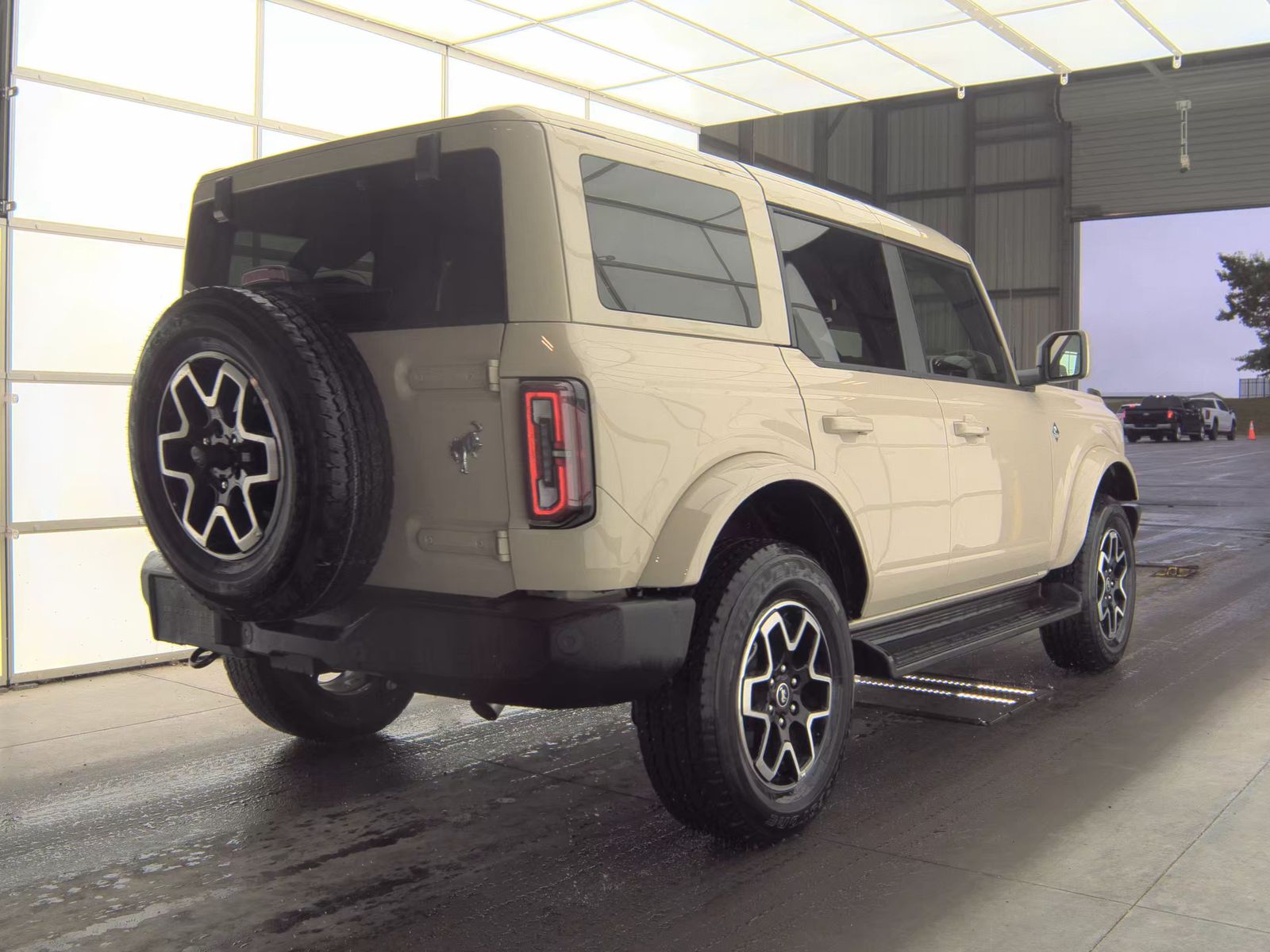 FORD BRONCO - 6