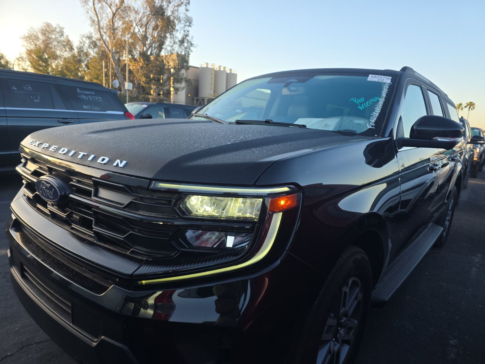FORD EXPEDITION MAX - 1