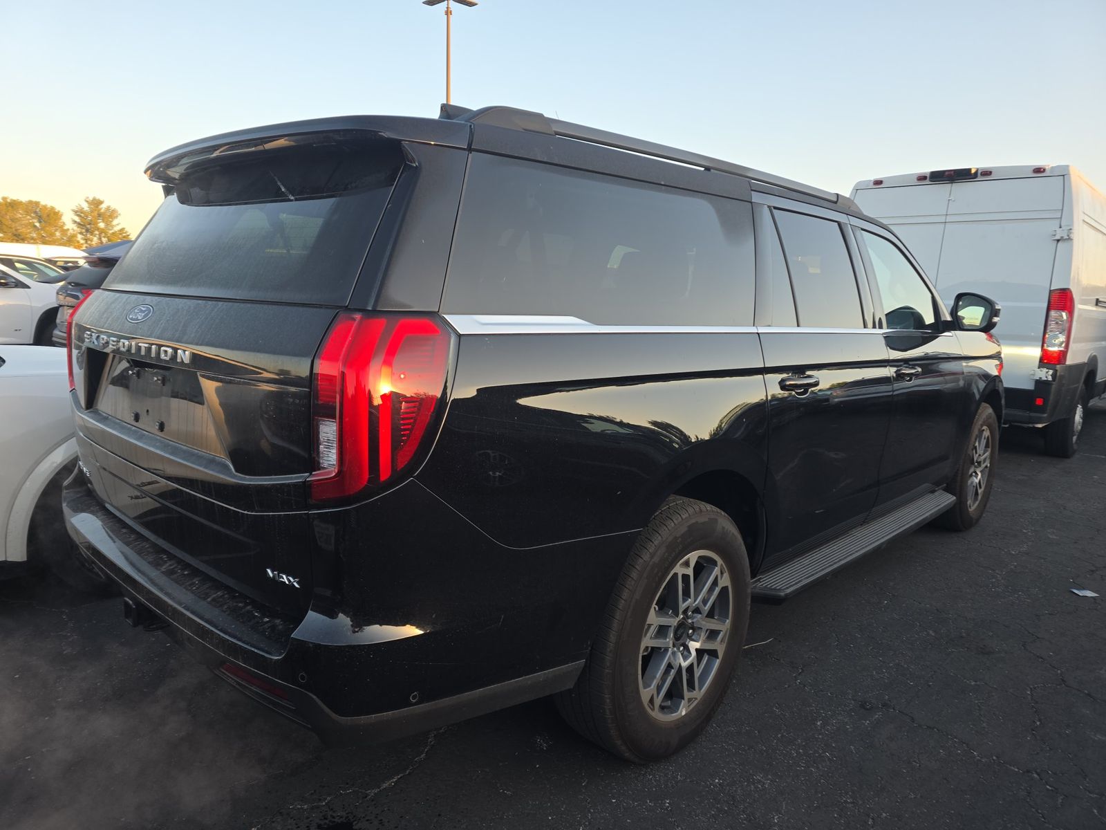FORD EXPEDITION MAX - 5