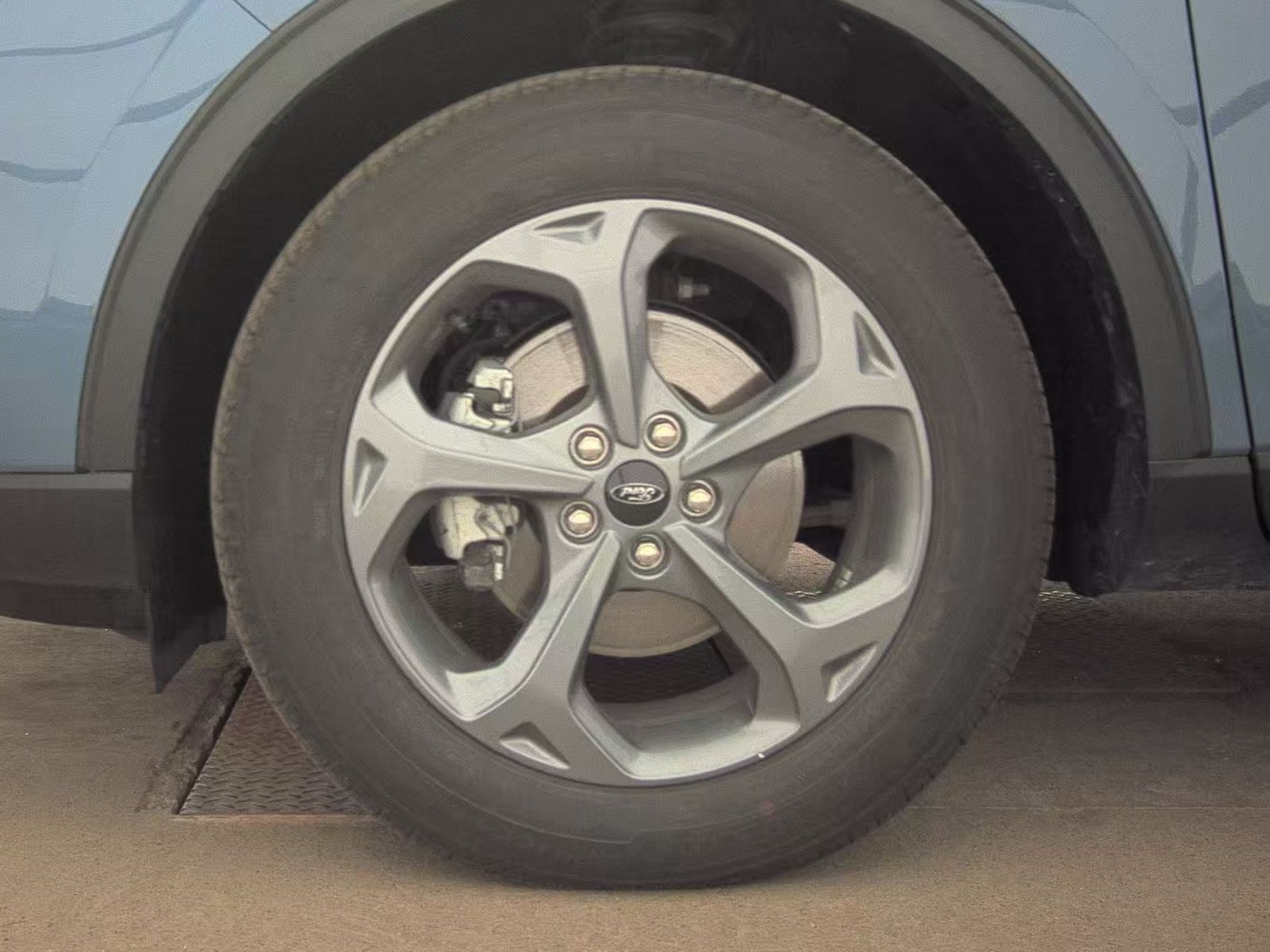 FORD ESCAPE - 10