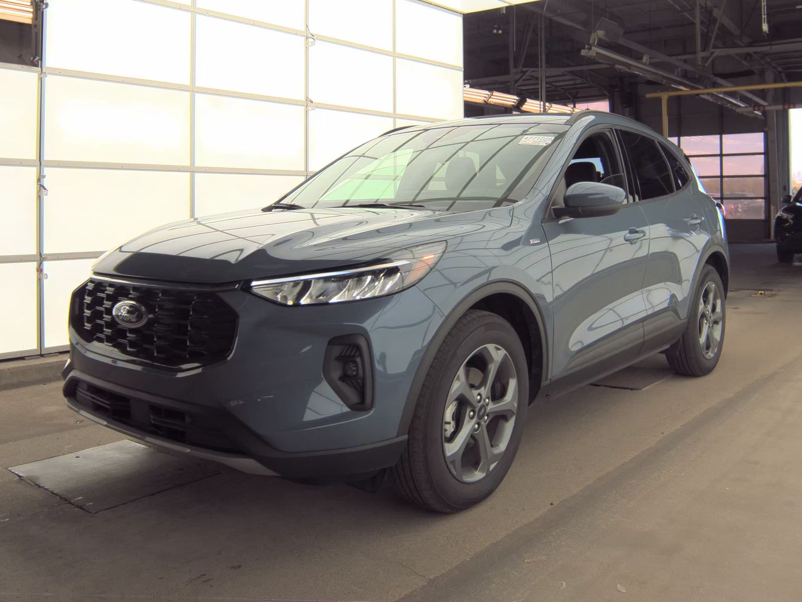 FORD ESCAPE - 1