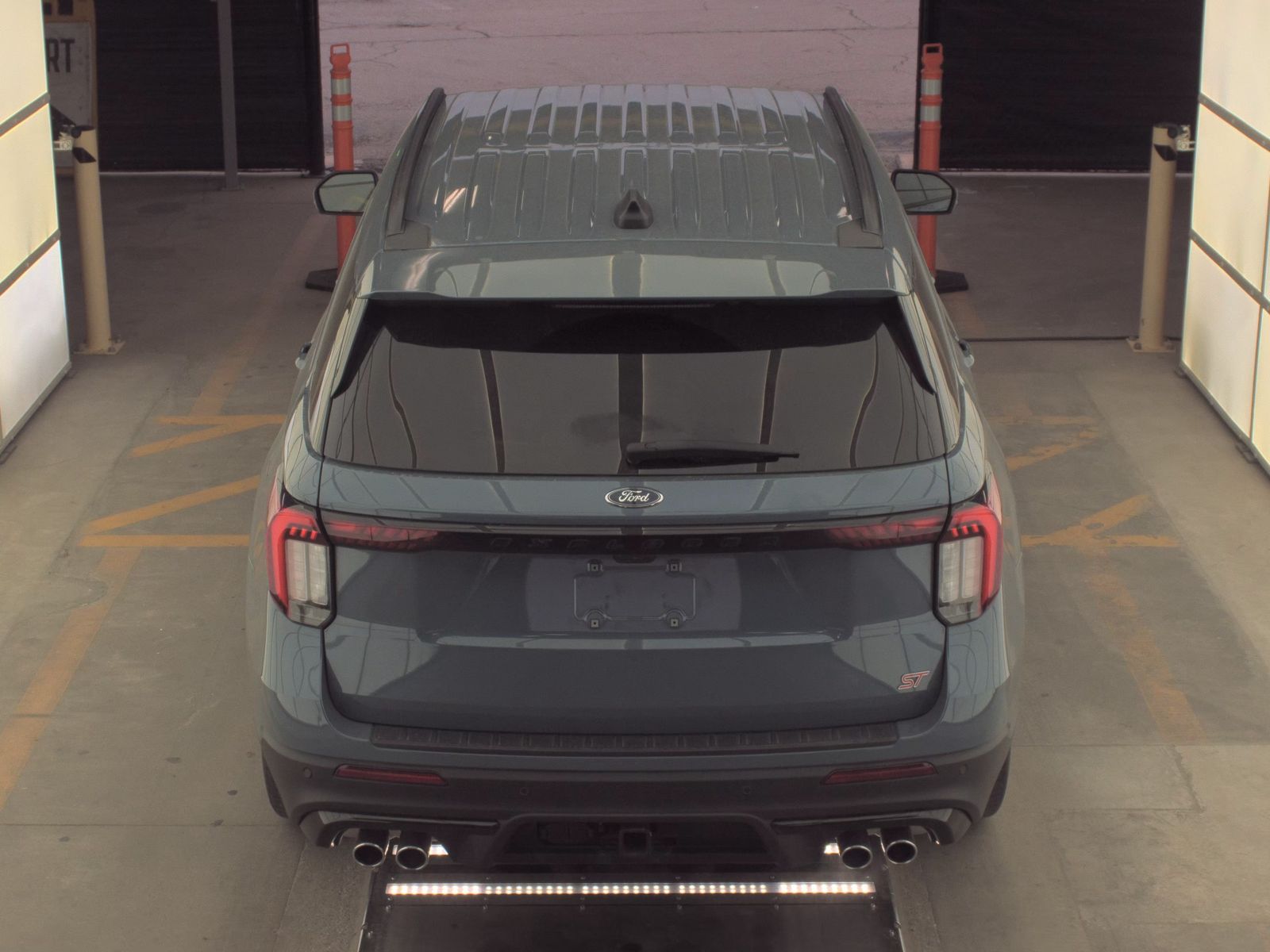 FORD EXPLORER - 7
