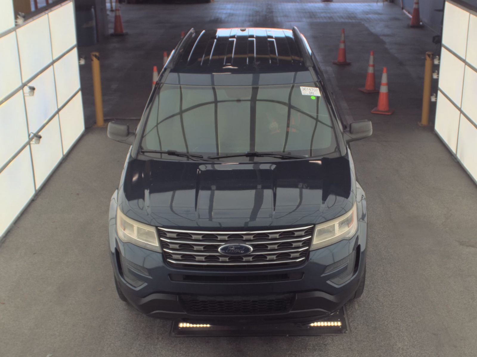FORD EXPLORER - 3