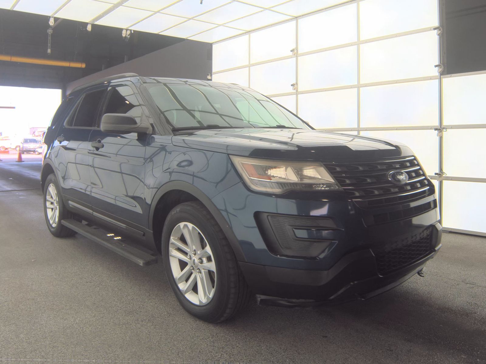 FORD EXPLORER - 5
