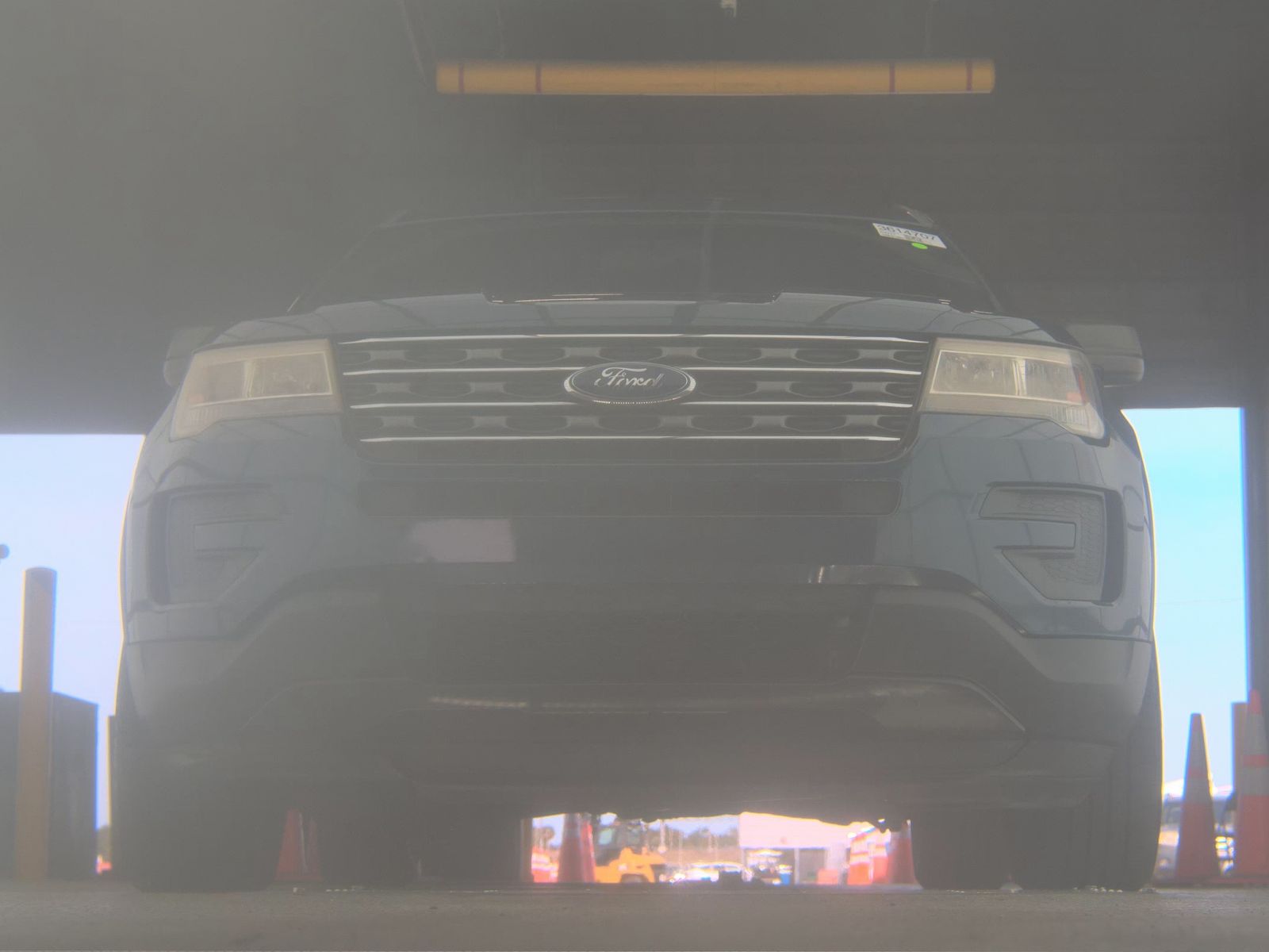 FORD EXPLORER - 4