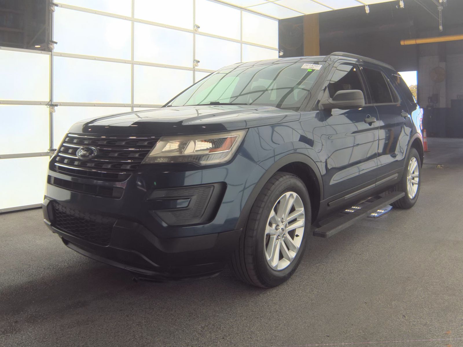 FORD EXPLORER - 1