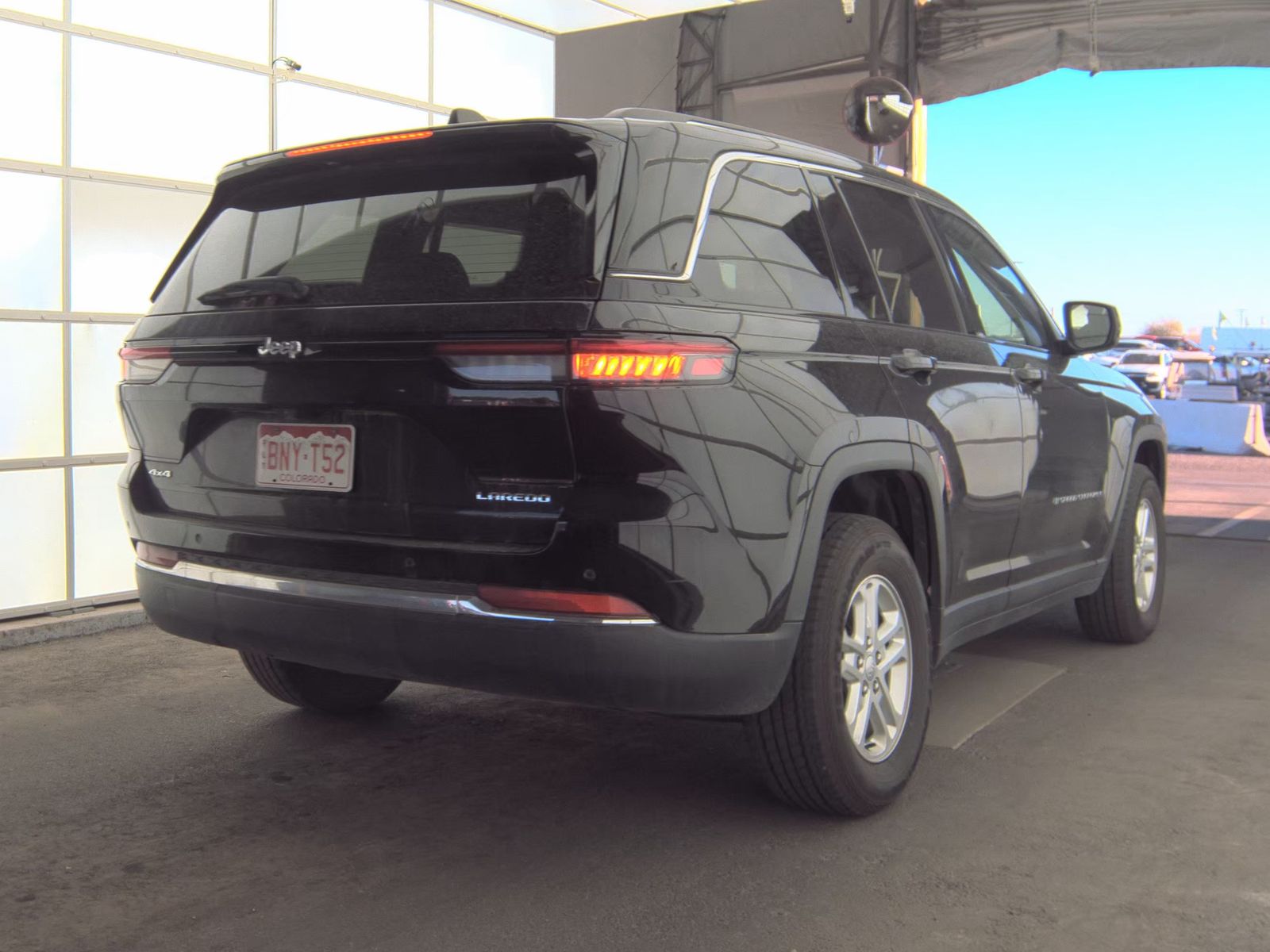 2024 Jeep Grand Cherokee Laredo AWD