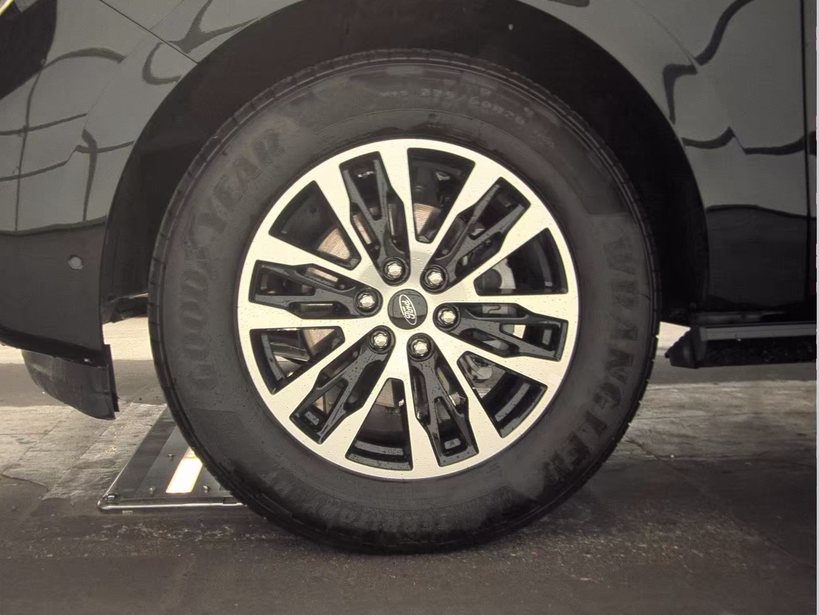 FORD EXPEDITION MAX - 10