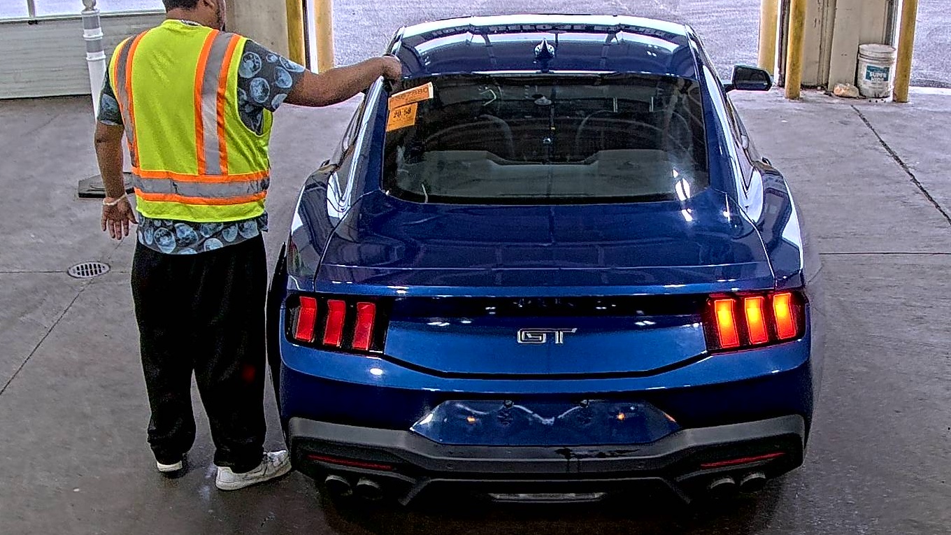 FORD MUSTANG - 6