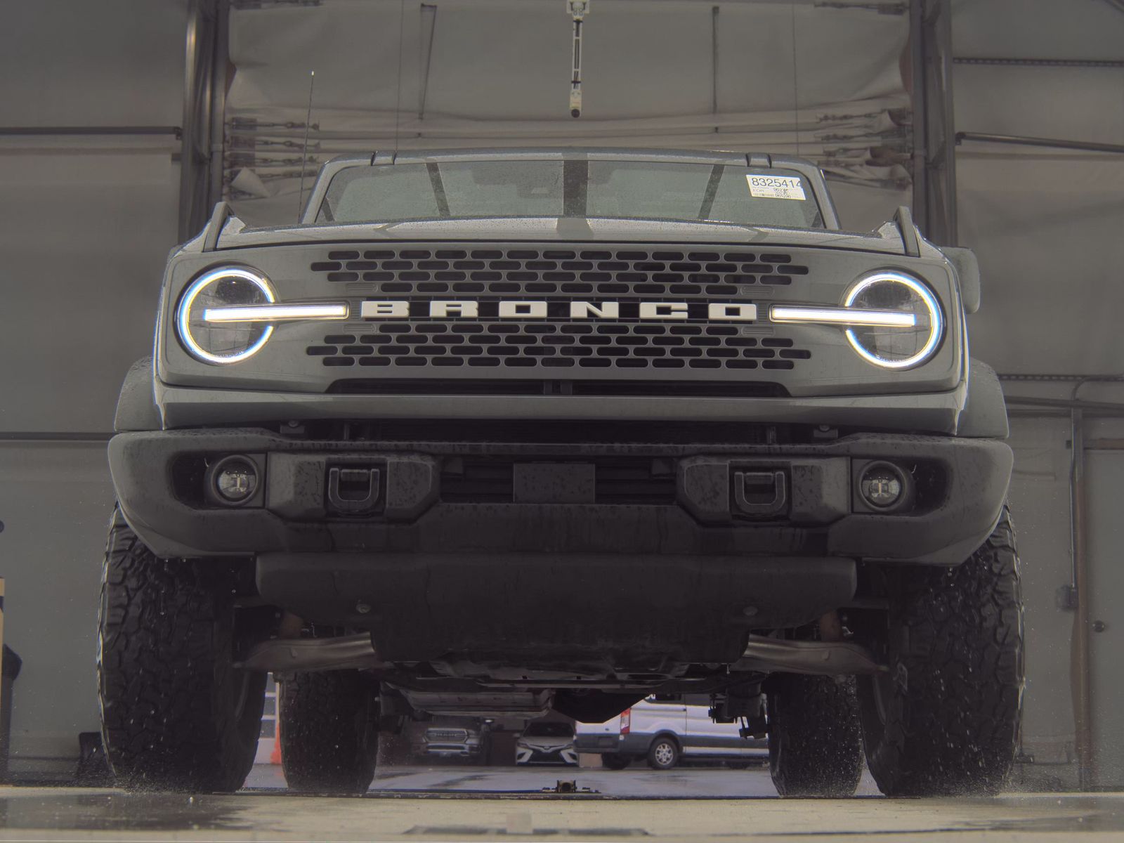 FORD BRONCO - 4