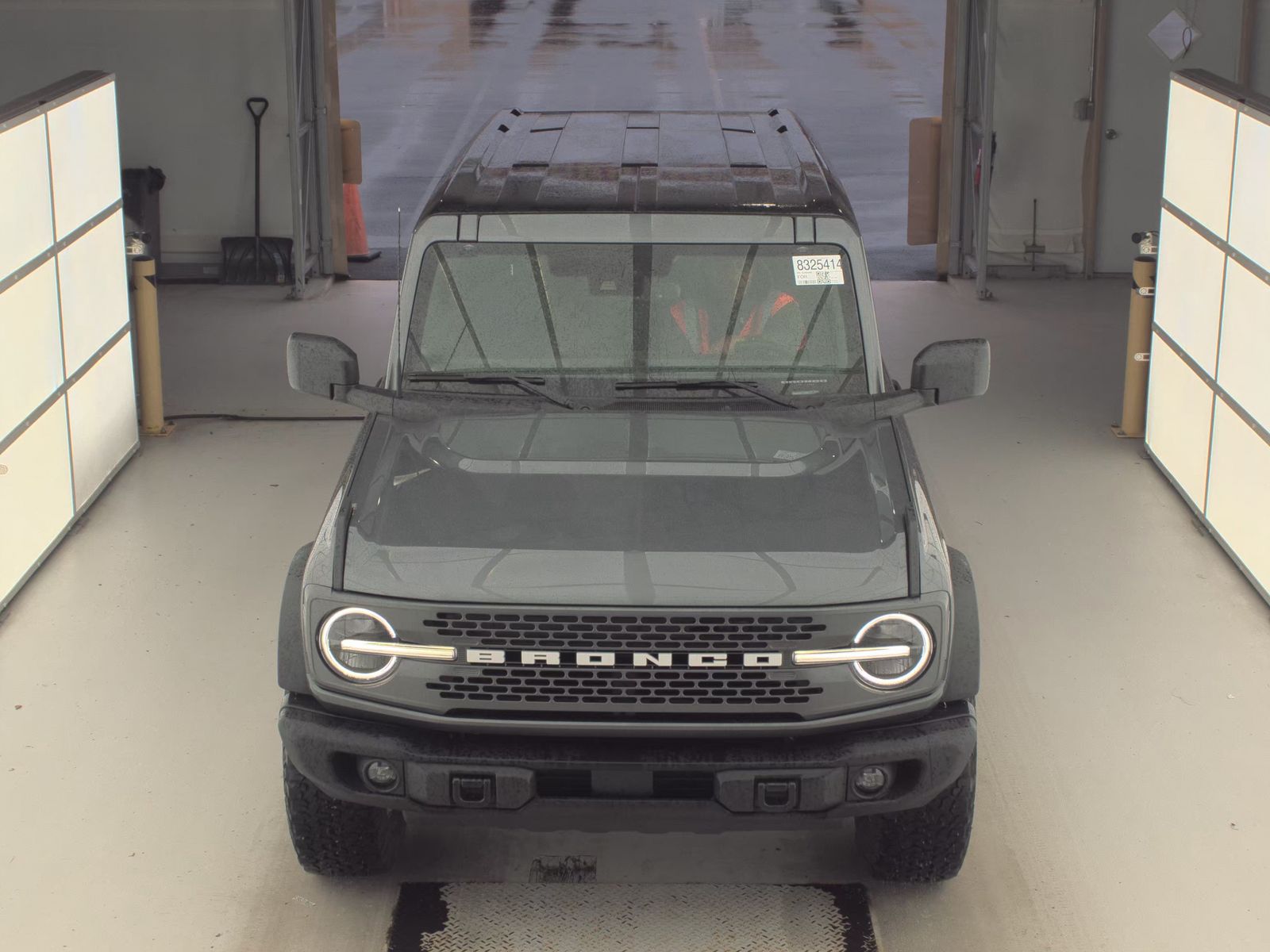 FORD BRONCO - 3