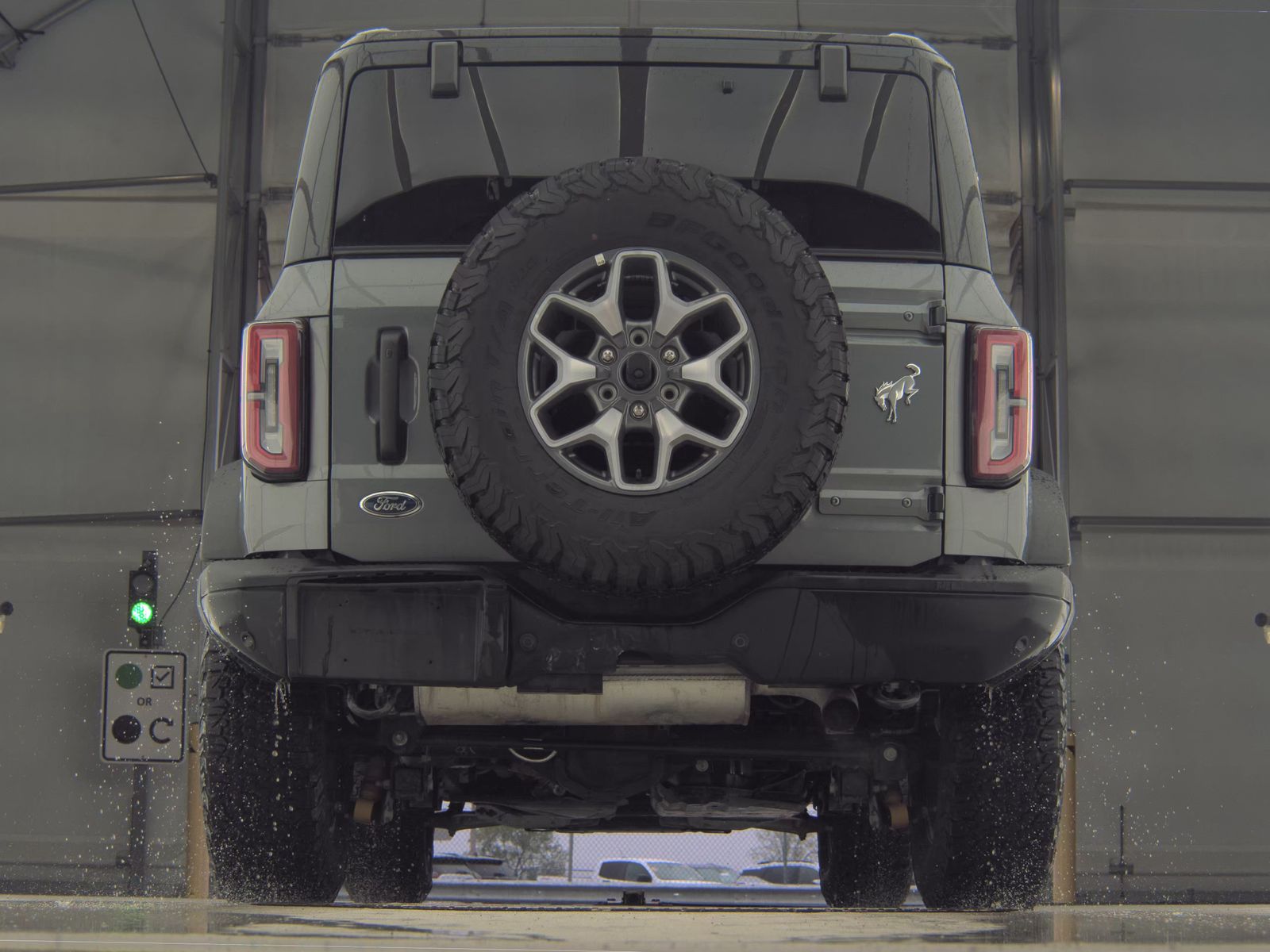 FORD BRONCO - 8