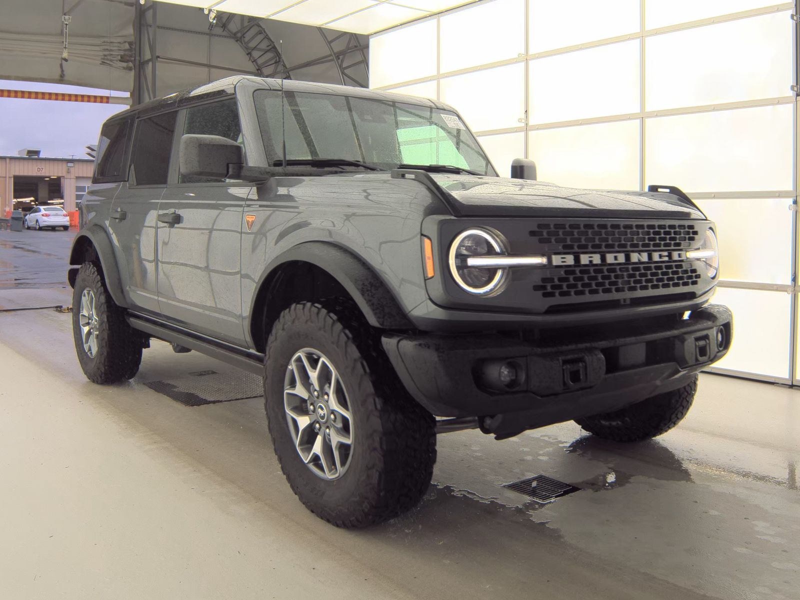 FORD BRONCO - 5
