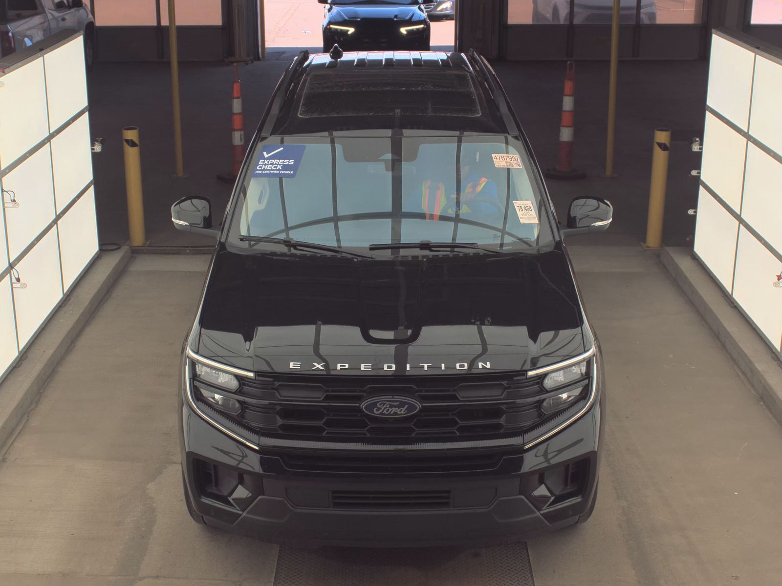 FORD EXPEDITION - 3