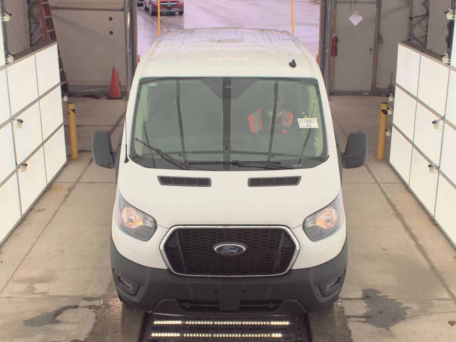 FORD TRANSIT 250 - 3