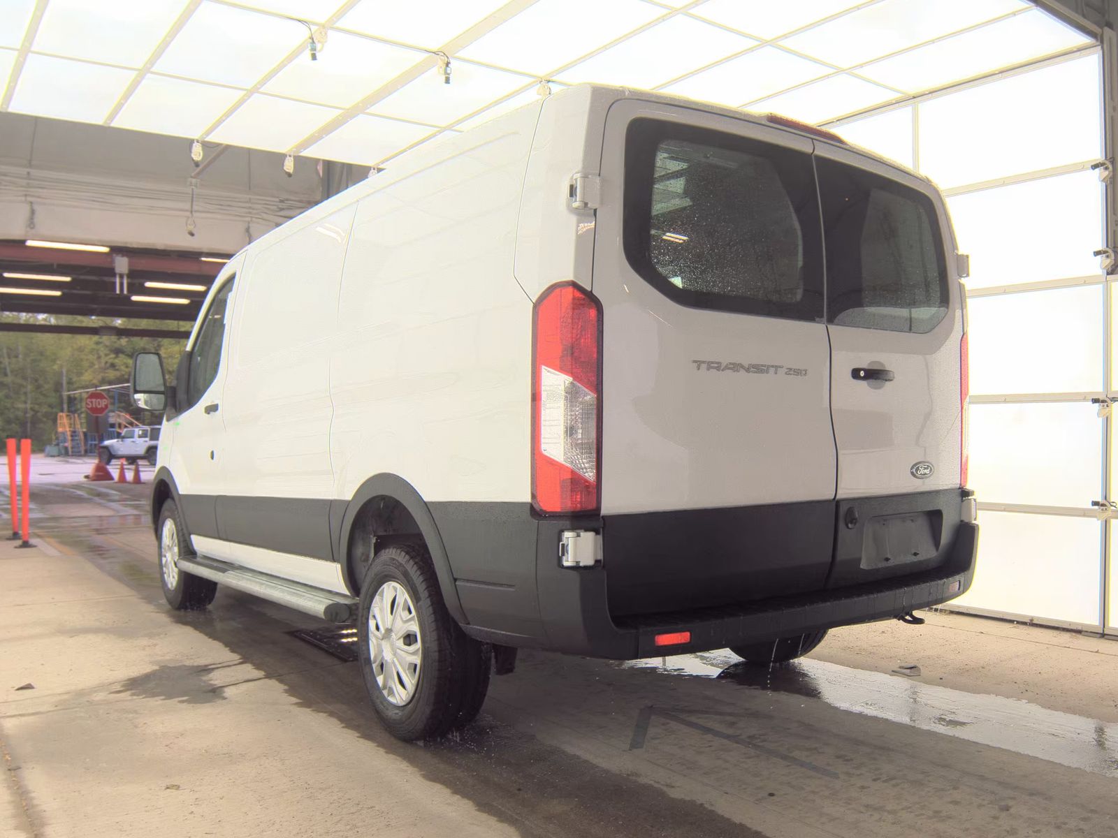 FORD TRANSIT 250 - 9