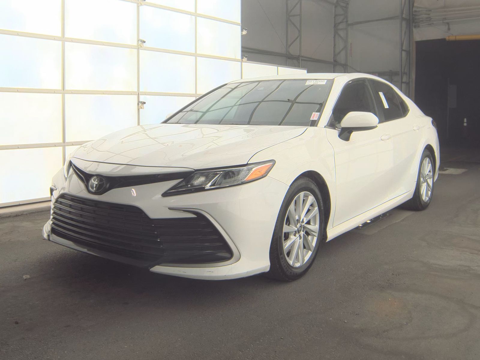 TOYOTA CAMRY - 1