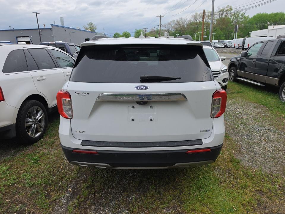 FORD EXPLORER - 6