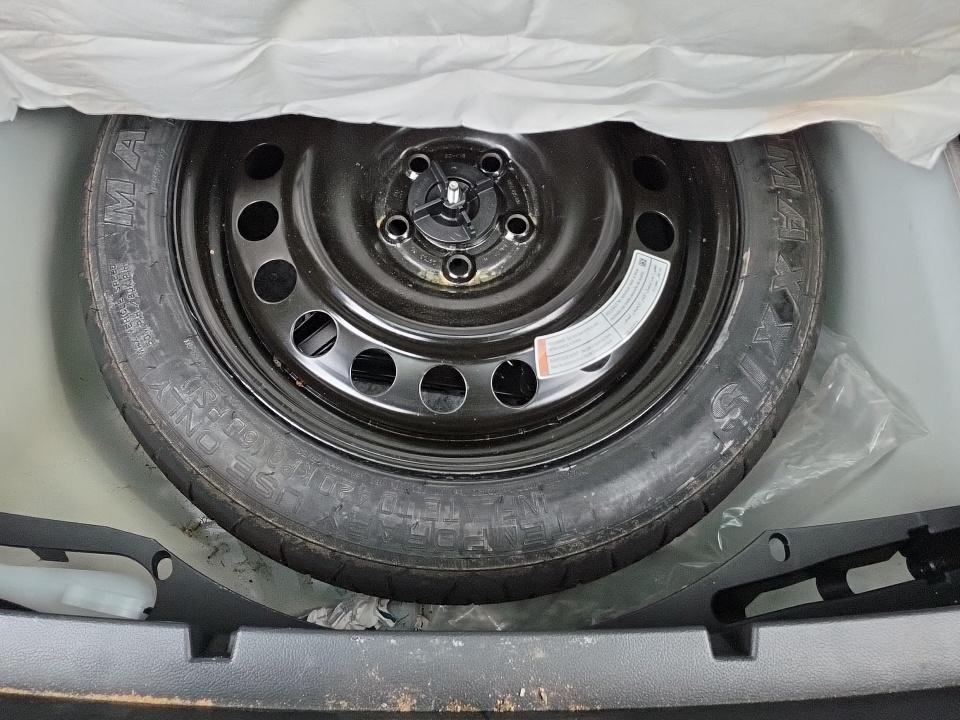 FORD EXPLORER - 8