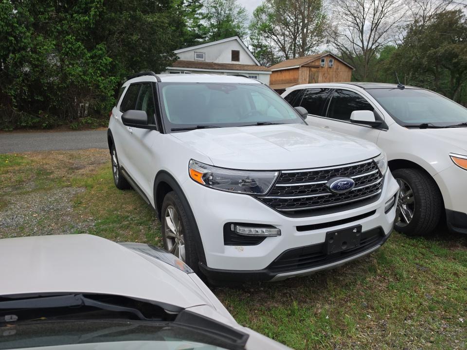 FORD EXPLORER - 4