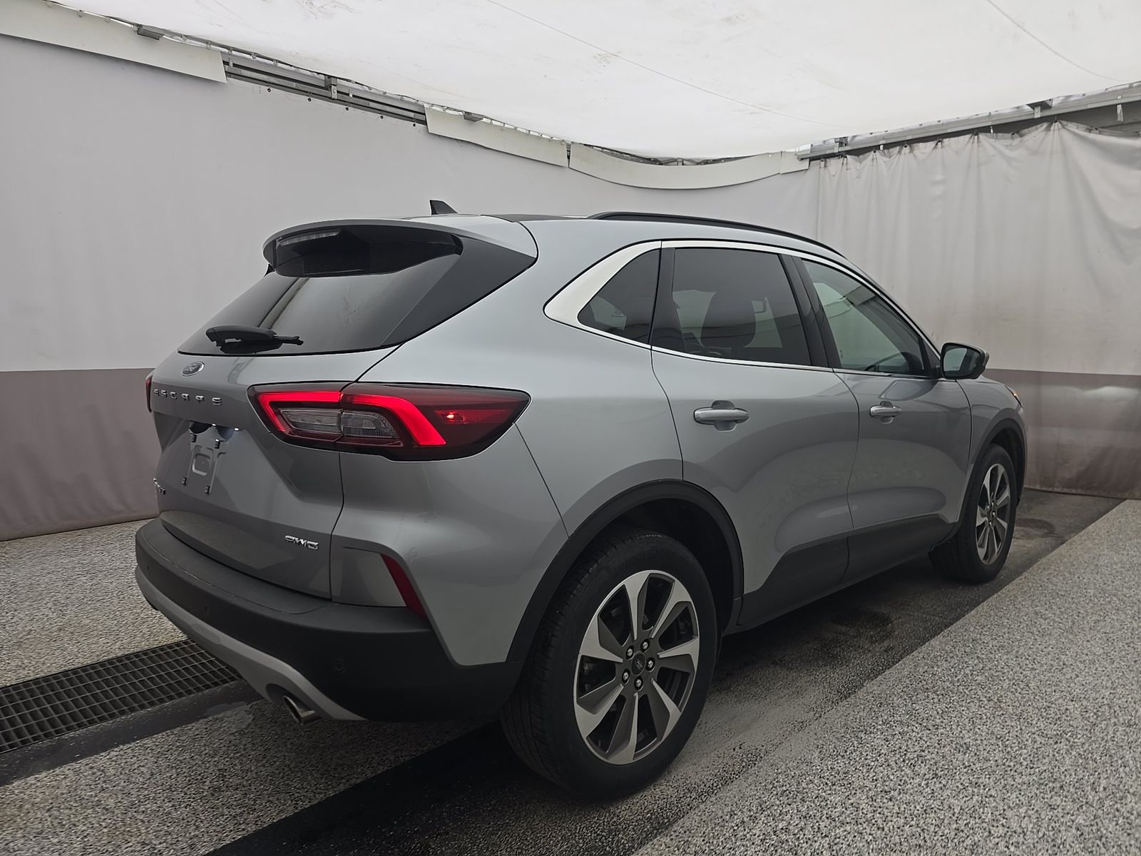 FORD ESCAPE - 5
