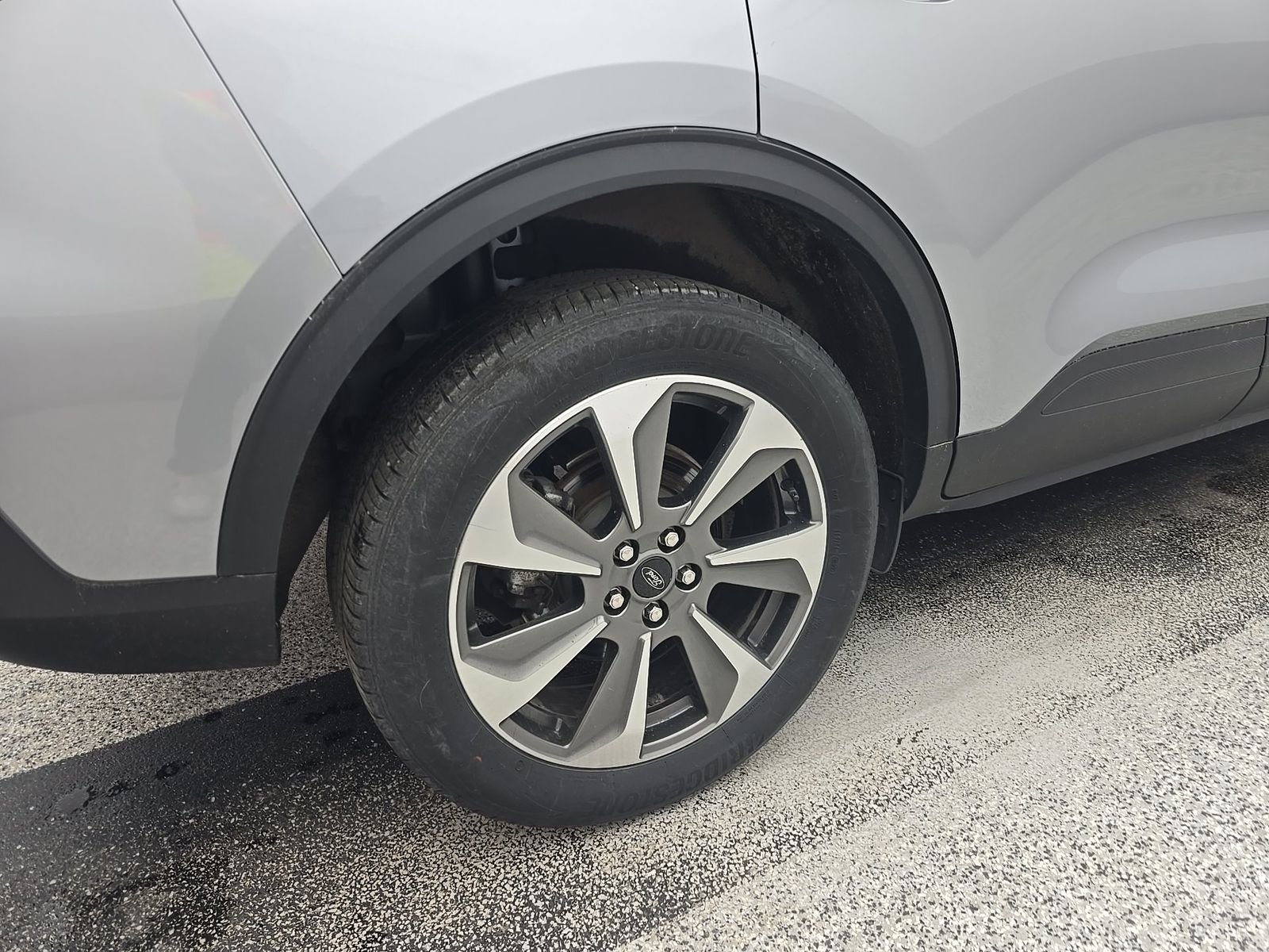 FORD ESCAPE - 6