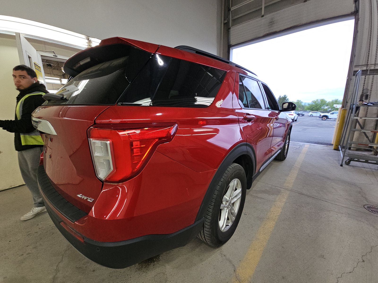 FORD EXPLORER - 5