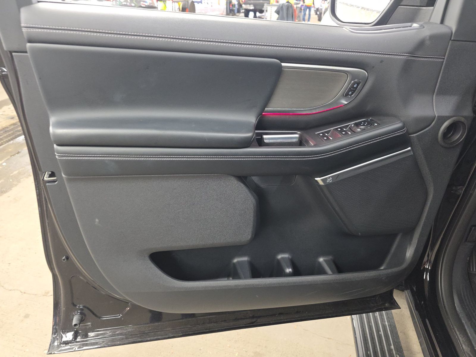 FORD EXPEDITION - 10