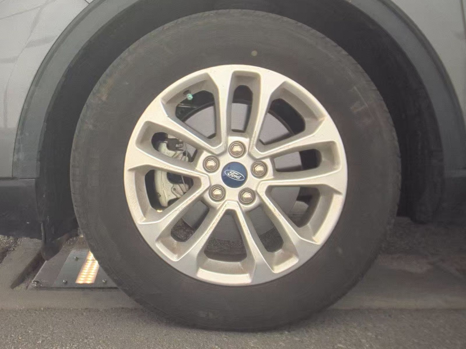 FORD ESCAPE - 10