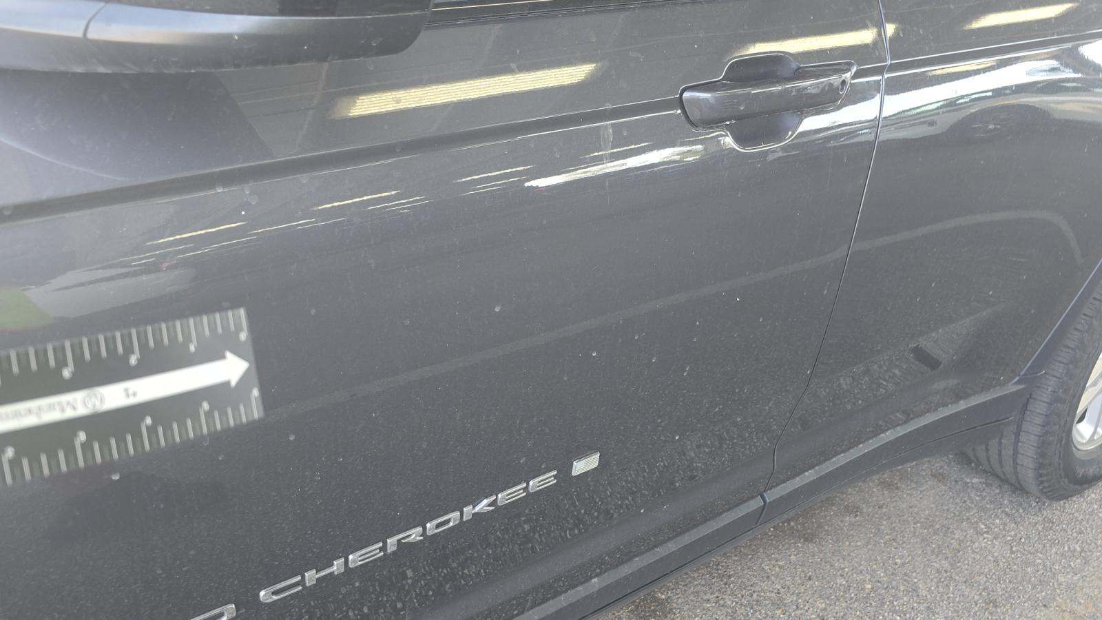 2024 Jeep Grand Cherokee Laredo RWD