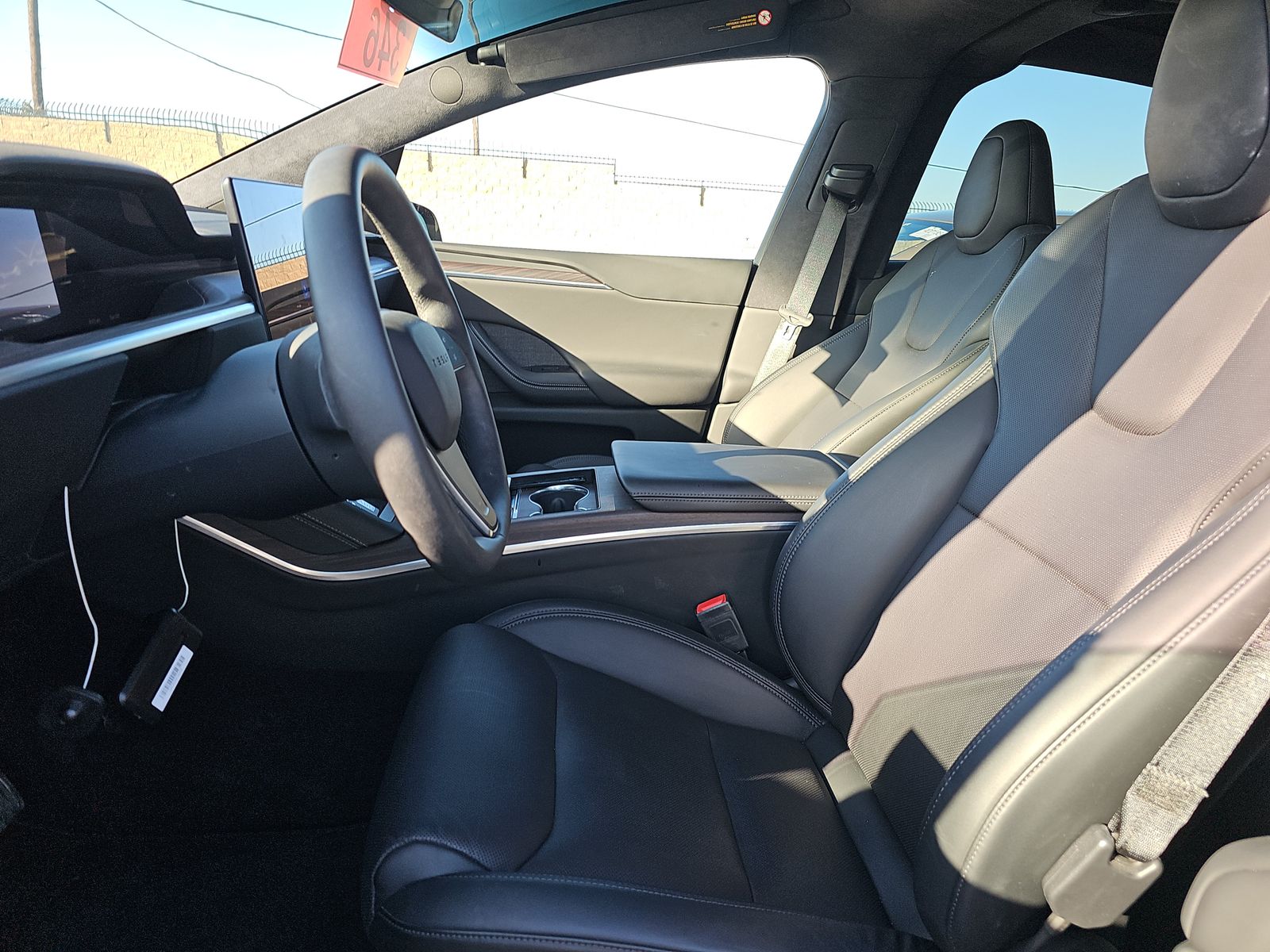 TESLA MODEL X - 8