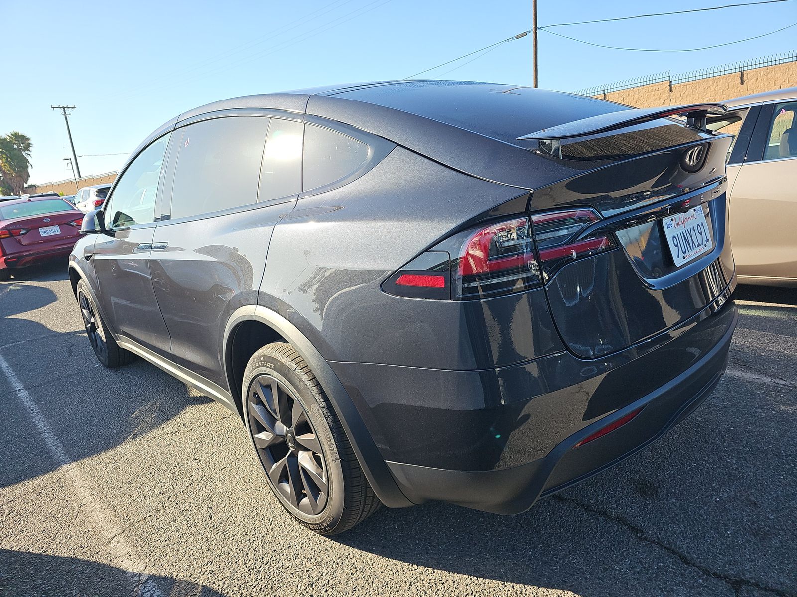 TESLA MODEL X - 7