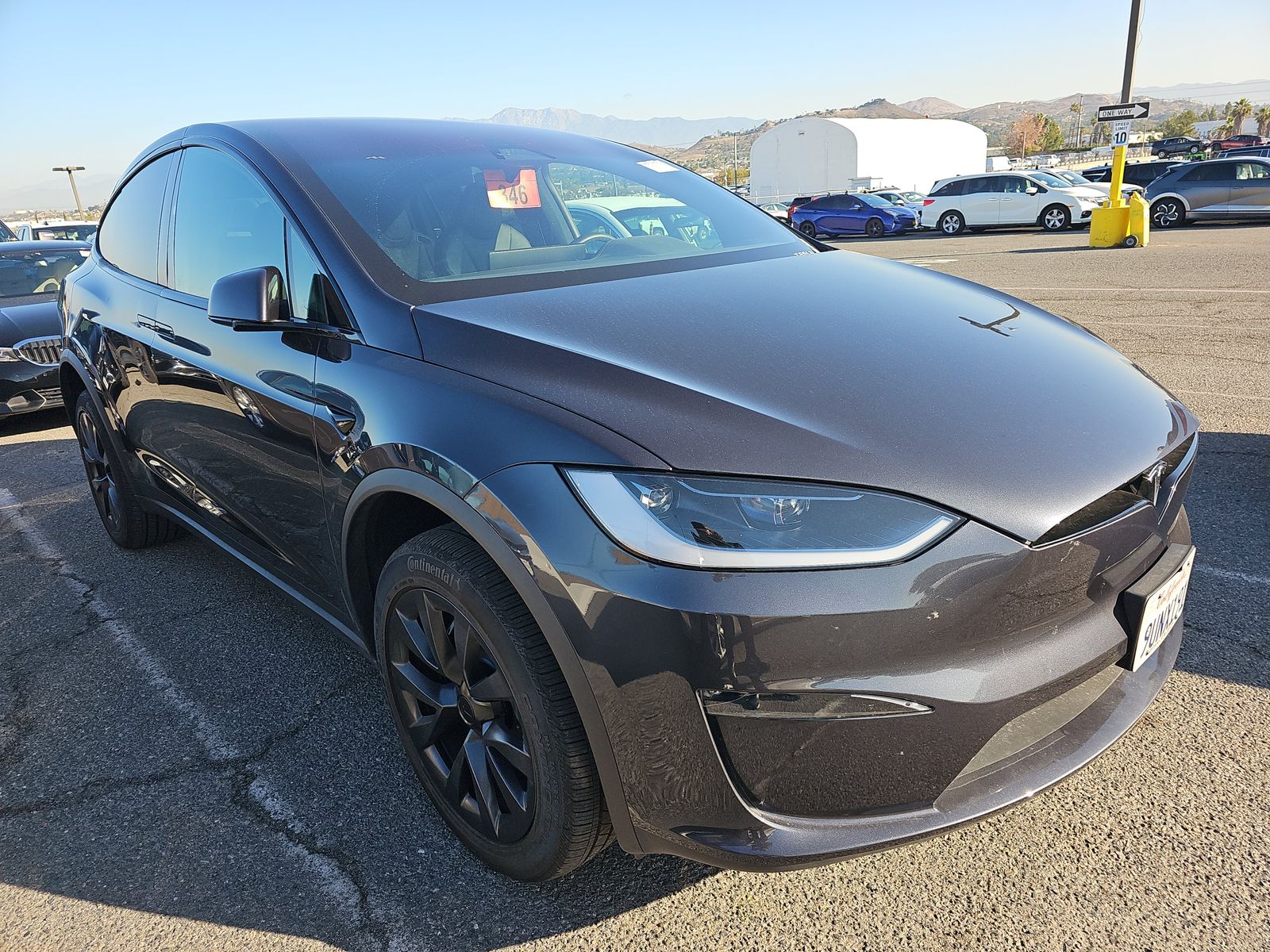 TESLA MODEL X - 4