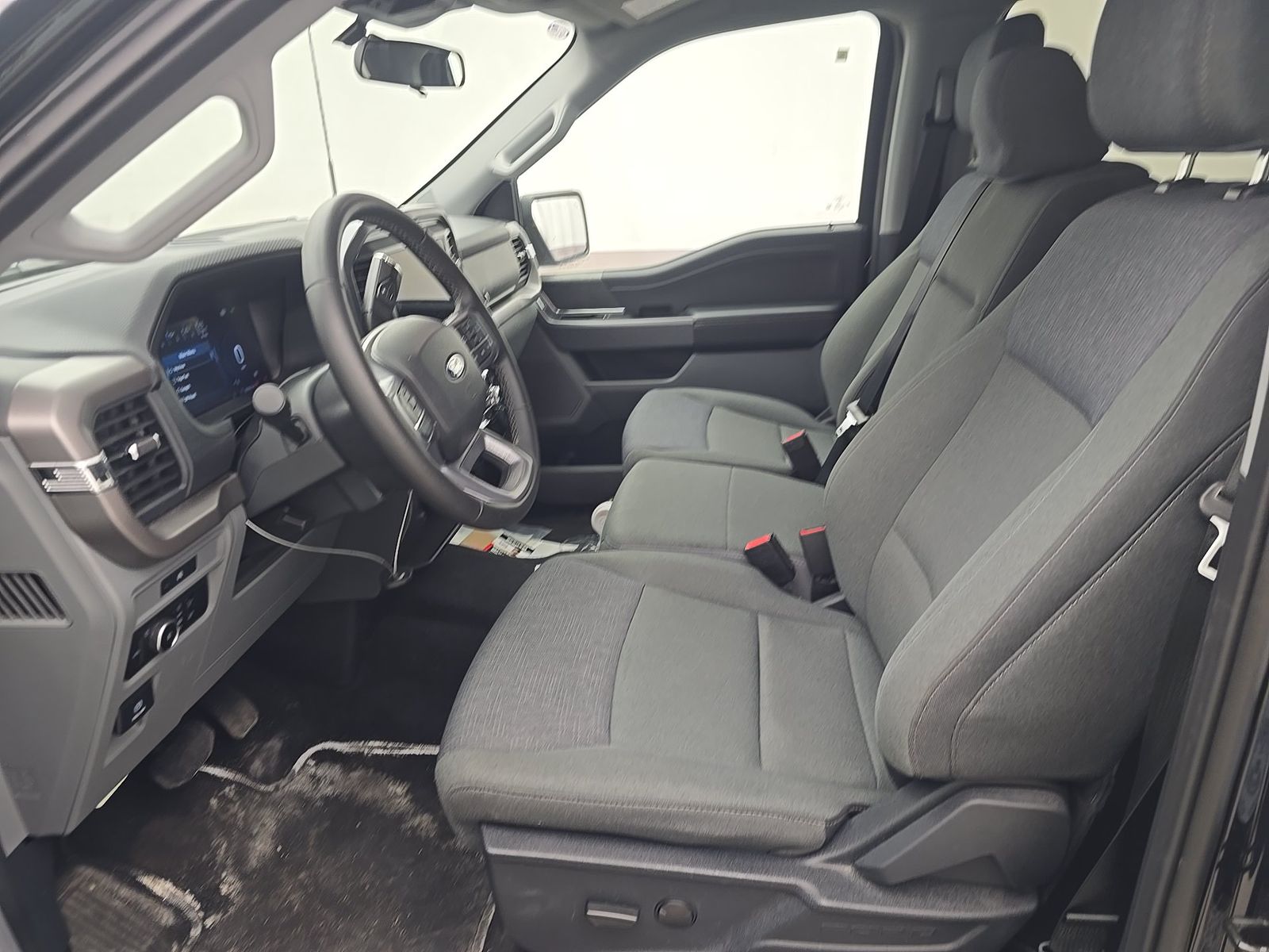 2025 Ford F-150 XLT AWD