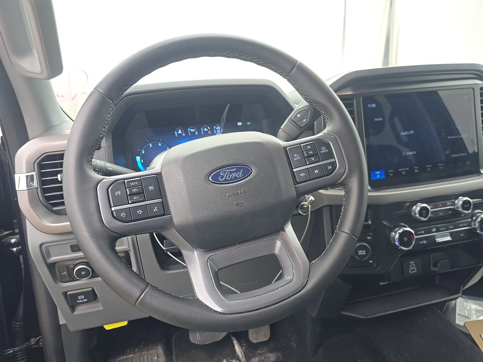 2025 Ford F-150 XLT AWD