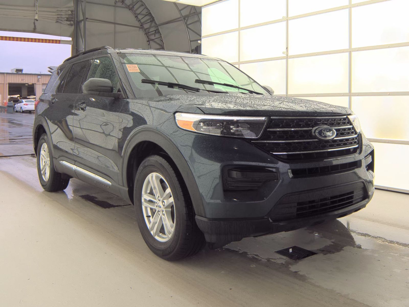 FORD EXPLORER - 5