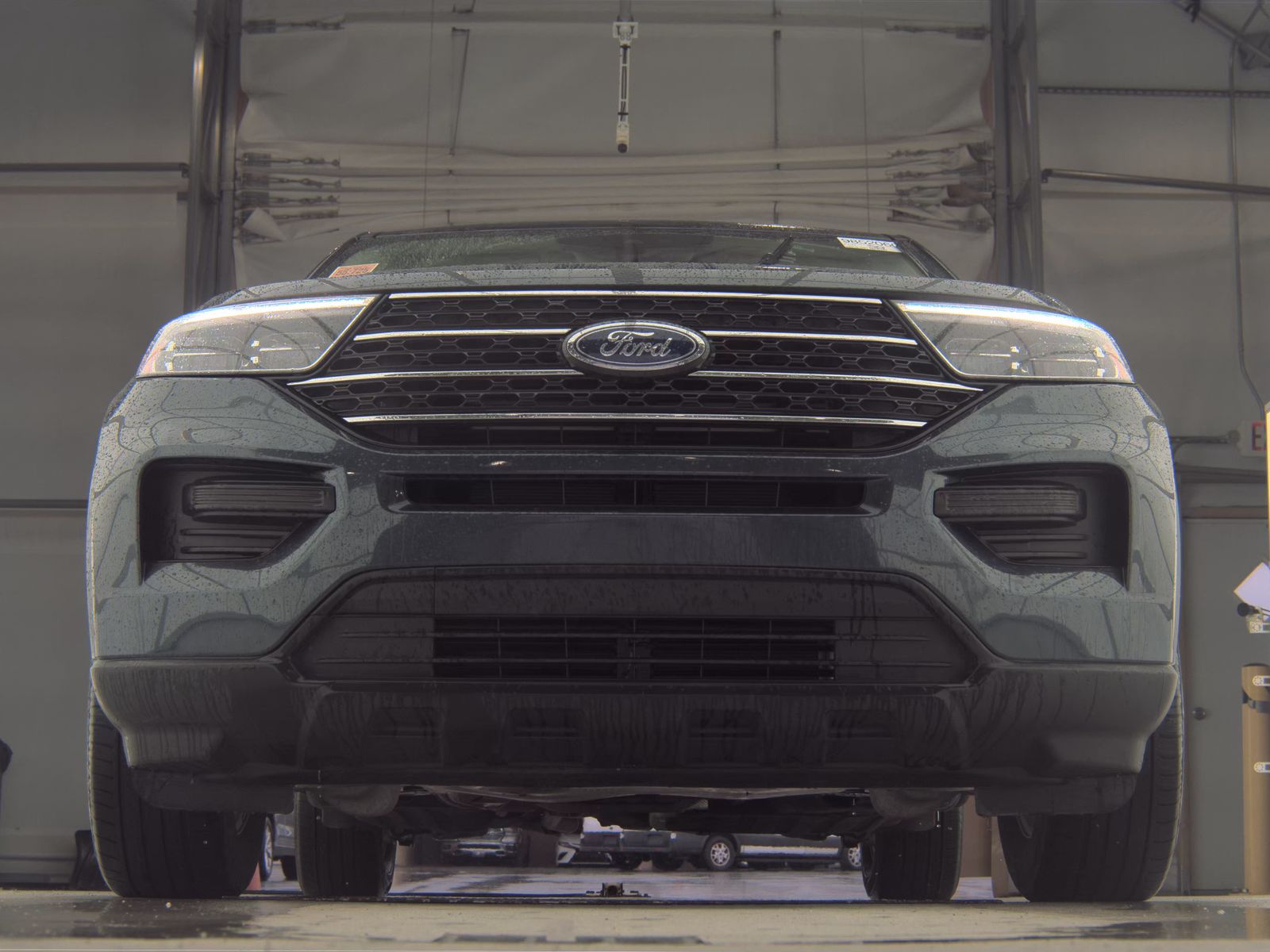 FORD EXPLORER - 4