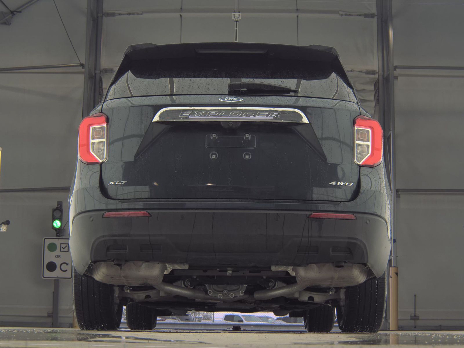 FORD EXPLORER - 8