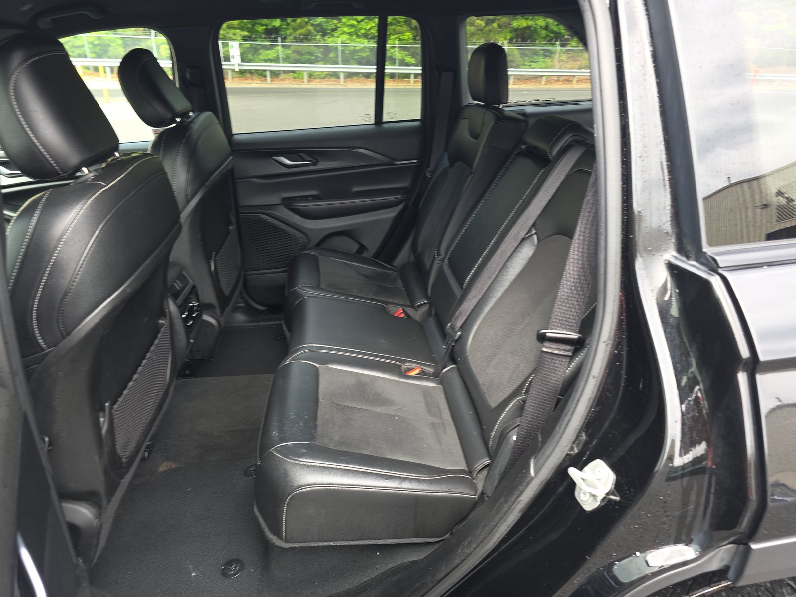 2024 Jeep Grand Cherokee Altitude RWD