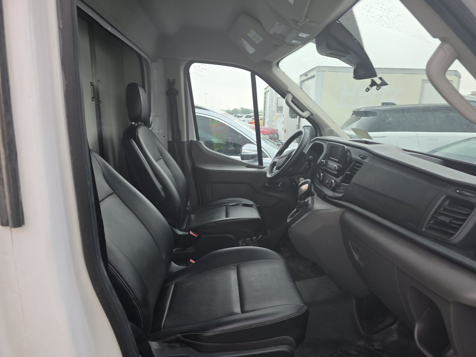 FORD TRANSIT 350 - 9