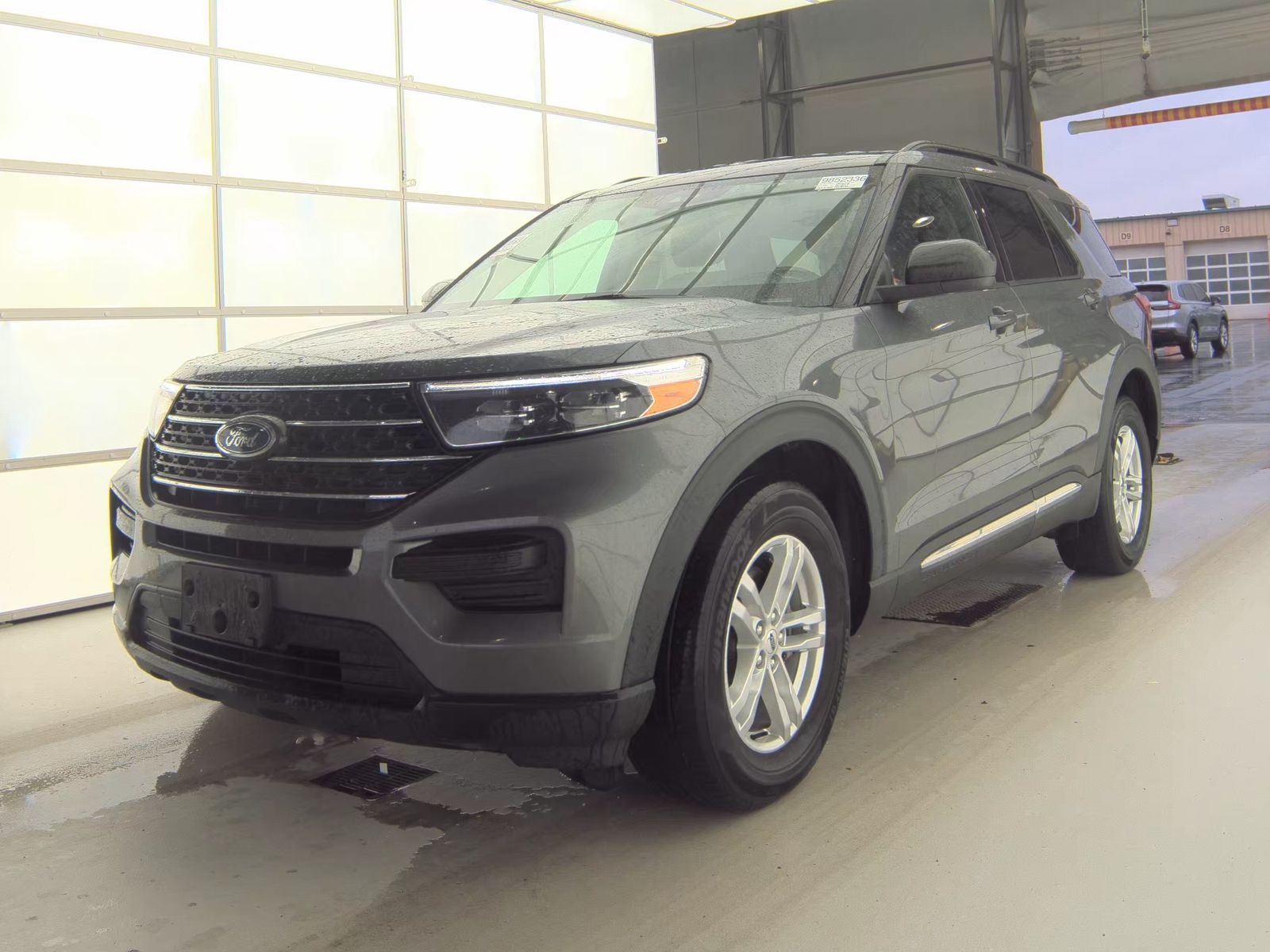 FORD EXPLORER - 1