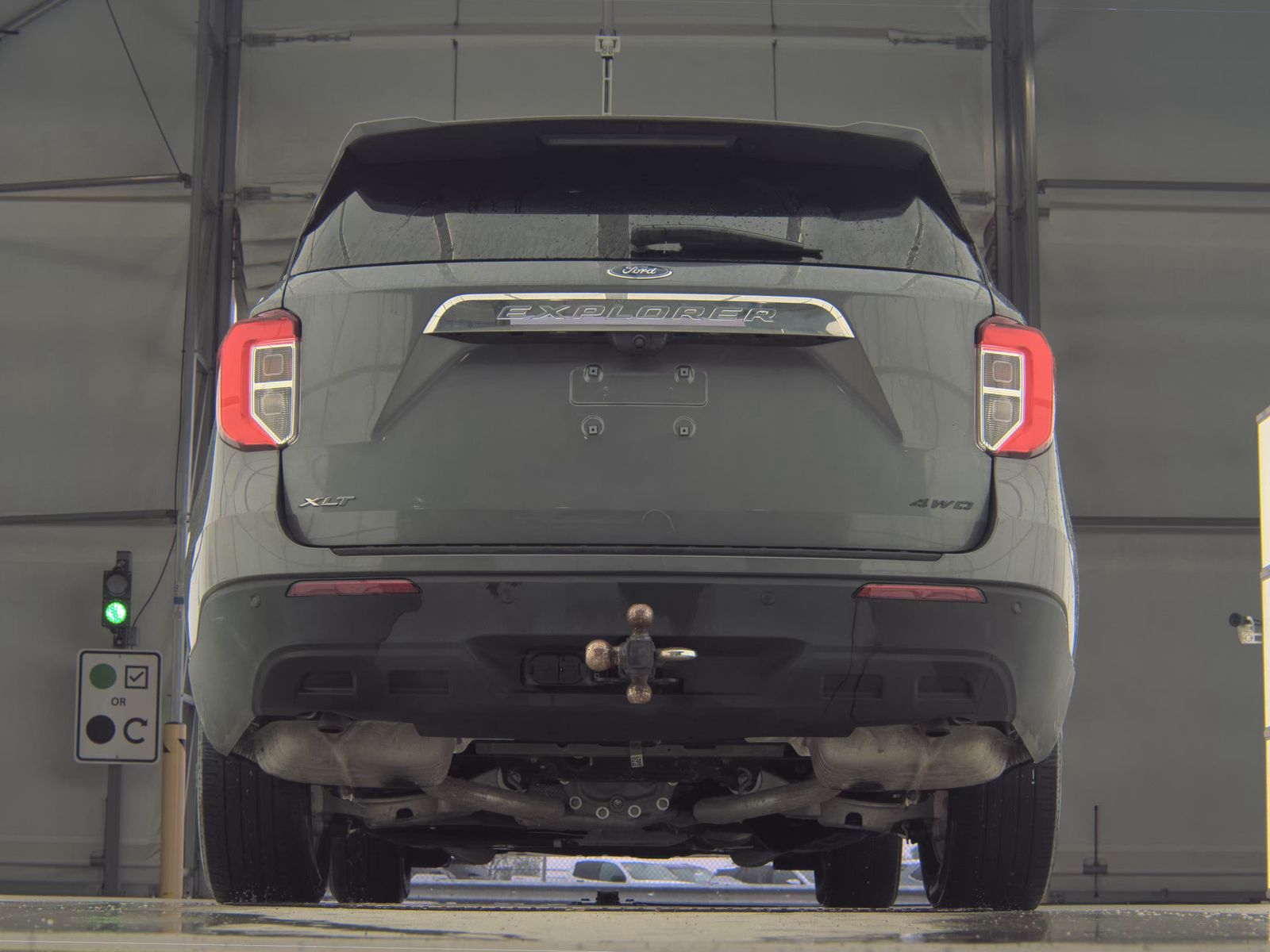 FORD EXPLORER - 8