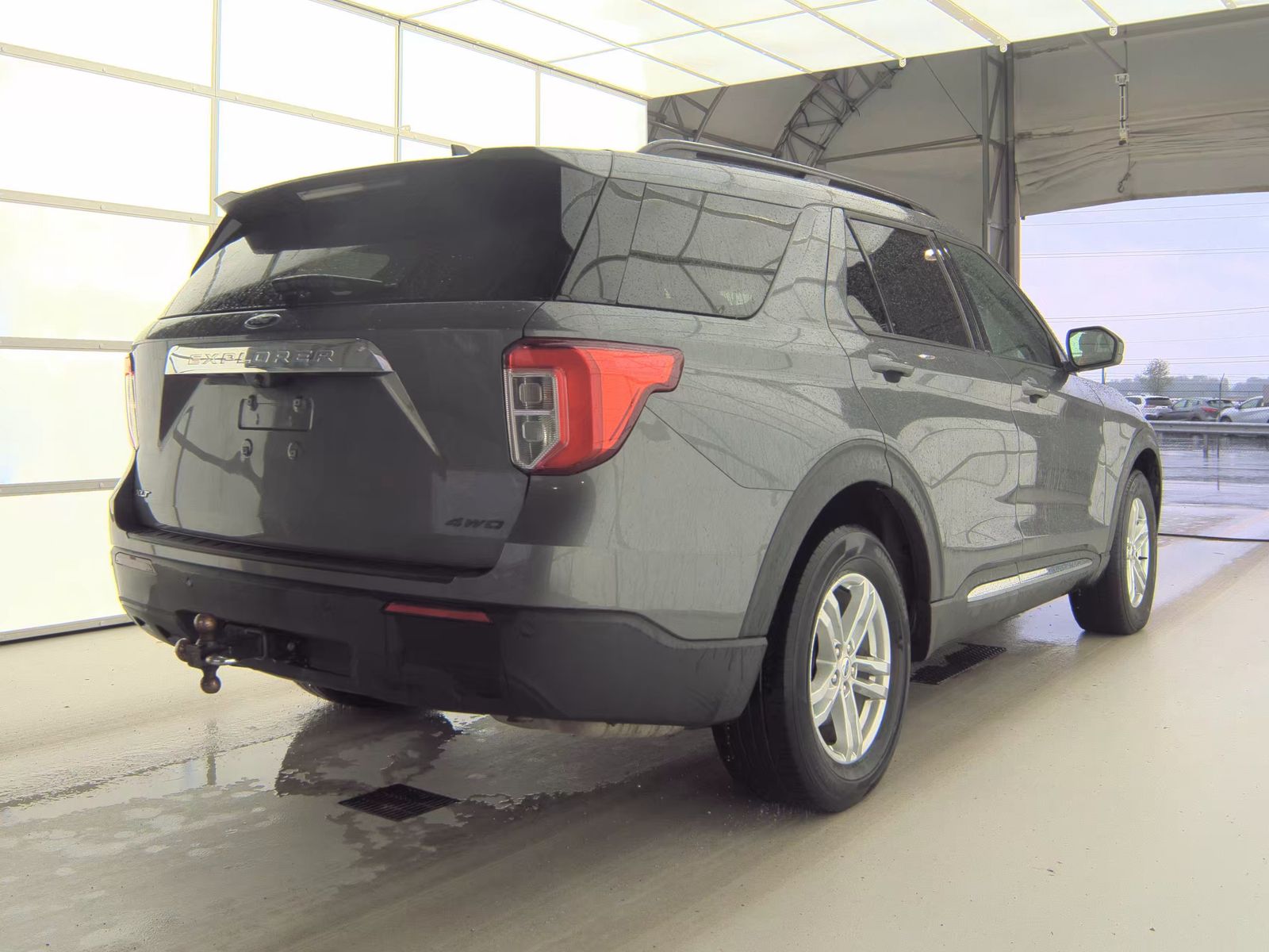 FORD EXPLORER - 6